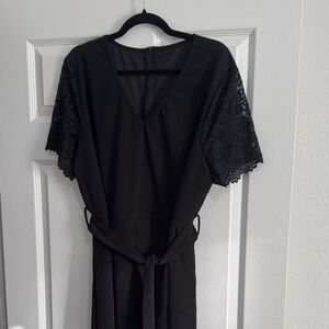 Elegant Black jumpsuit with Lace Sleeves